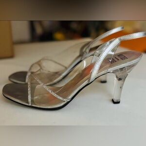 “Cinderella glass slippers” for New Years